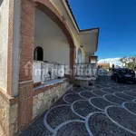 Rent 4 bedroom house of 150 m² in Giugliano in Campania