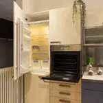 Rent 1 bedroom apartment of 45 m² in milan