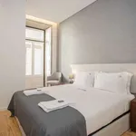 Rent 1 bedroom apartment of 52 m² in porto