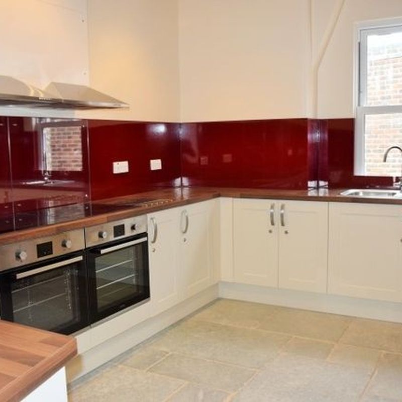 Flat to rent in Prince Of Wales Road, Dorchester DT1