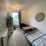 Rent 3 bedroom apartment in Edinburgh