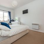 Rent 2 bedroom flat in South East England