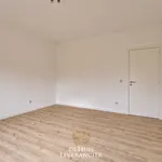 Maison de 865 m² avec 4 chambre(s) en location à Waarloos