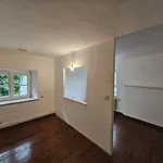 Maison de 651 m² avec 3 chambre(s) en location à Bende