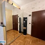 Affitto 2 camera appartamento di 75 m² in Genoa