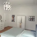 Rent 6 bedroom apartment of 280 m² in frankfurt