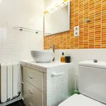 Rent 3 bedroom apartment of 70 m² in Barcelona