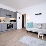 Rent 2 bedroom apartment of 797 m² in Cardiff