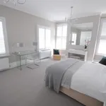 Flat to rent in High Street, Guildford GU1