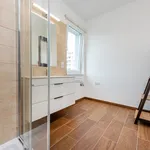 Pronajměte si 4 ložnic/e byt o rozloze 86 m² v chodov