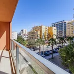 Rent 2 bedroom apartment of 83 m² in Portimão