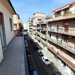 Rent 4 bedroom apartment of 90 m² in Reggio di Calabria