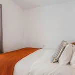 Rent 3 bedroom apartment of 140 m² in barcelona