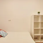 Rent 11 bedroom apartment in Lisbon