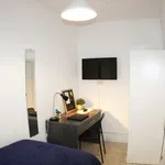 Rent a room of 100 m² in madrid