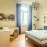 Miete 3 Schlafzimmer wohnung von 80 m² in Frankfurt am Main