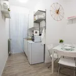 Rent 1 bedroom apartment of 50 m² in Milan