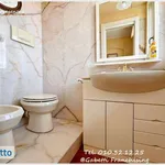 Rent 6 bedroom apartment of 106 m² in Genoa