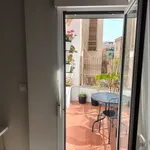 Rent a room of 101 m² in Alicante