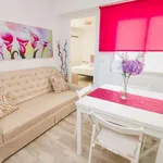 Rent 3 bedroom apartment in malaga