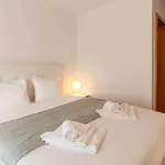 Rent 7 bedroom apartment in Senhora da Hora