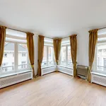 Appartement de 319 m² avec 1 chambre(s) en location à Antwerpen