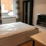 Rent 4 bedroom house in East Midlands