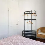 Rent 2 bedroom apartment of 40 m² in lisbon