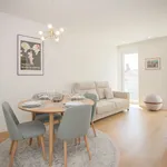 Rent 2 bedroom apartment of 45 m² in Porto