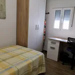 Alquilo 3 dormitorio apartamento de 60 m² en Almeria