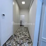 Affitto 5 camera appartamento di 130 m² in Bologna