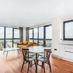 Rent 2 bedroom flat of 66 m² in London