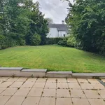 Maison de 850 m² avec 4 chambre(s) en location à Uccle