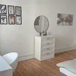 Rent a room of 120 m² in berlin