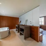 Rent 4 bedroom house of 236 m² in Chelsea,