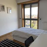 Rent a room of 144 m² in lisbon