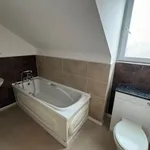 Rent 3 bedroom flat in Wales