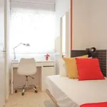 Rent a room of 136 m² in madrid