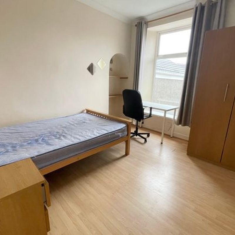 Shared accommodation to rent in Russell Street, Swansea SA1