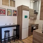 Rent 6 bedroom apartment in Barcelona