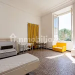 Rent 2 bedroom apartment of 76 m² in Genoa