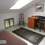 Bilocale arredato con terrazzo Centro