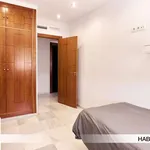 Rent a room of 90 m² in seville