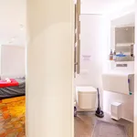 Appartement de 301 m² avec 1 chambre(s) en location à Paris