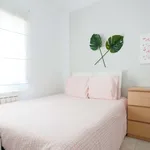 Rent a room of 80 m² in Madrid