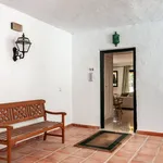 Rent 3 bedroom apartment of 146 m² in Marbella