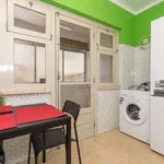 Rent a room in lisbon