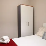 Rent 4 bedroom apartment in madrid