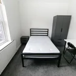 Rent 4 bedroom house in Leeds