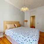 Rent 2 bedroom apartment in Lisbon